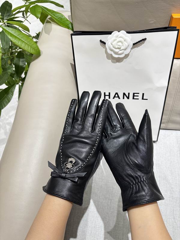 Chanel gloves hm134